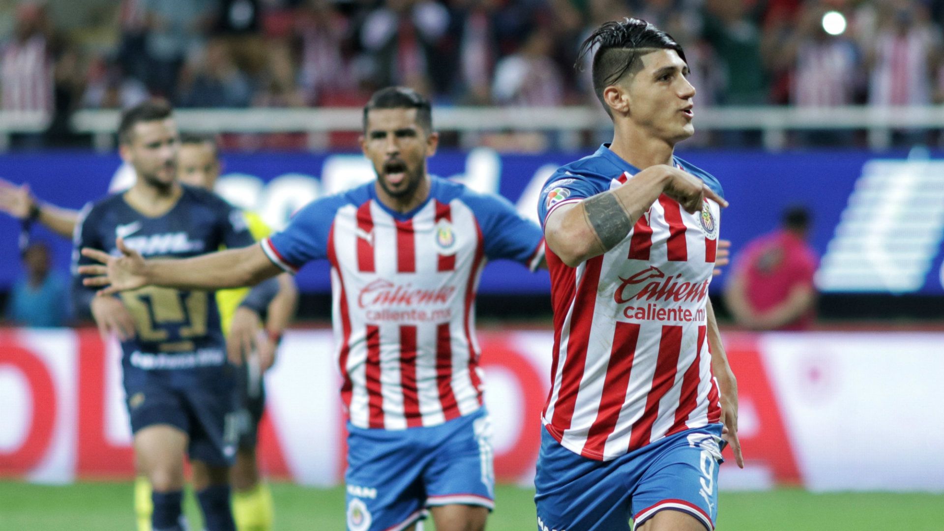 Alan Pulido Miguel Ponce Chivas vs Pumas Apertura 2019