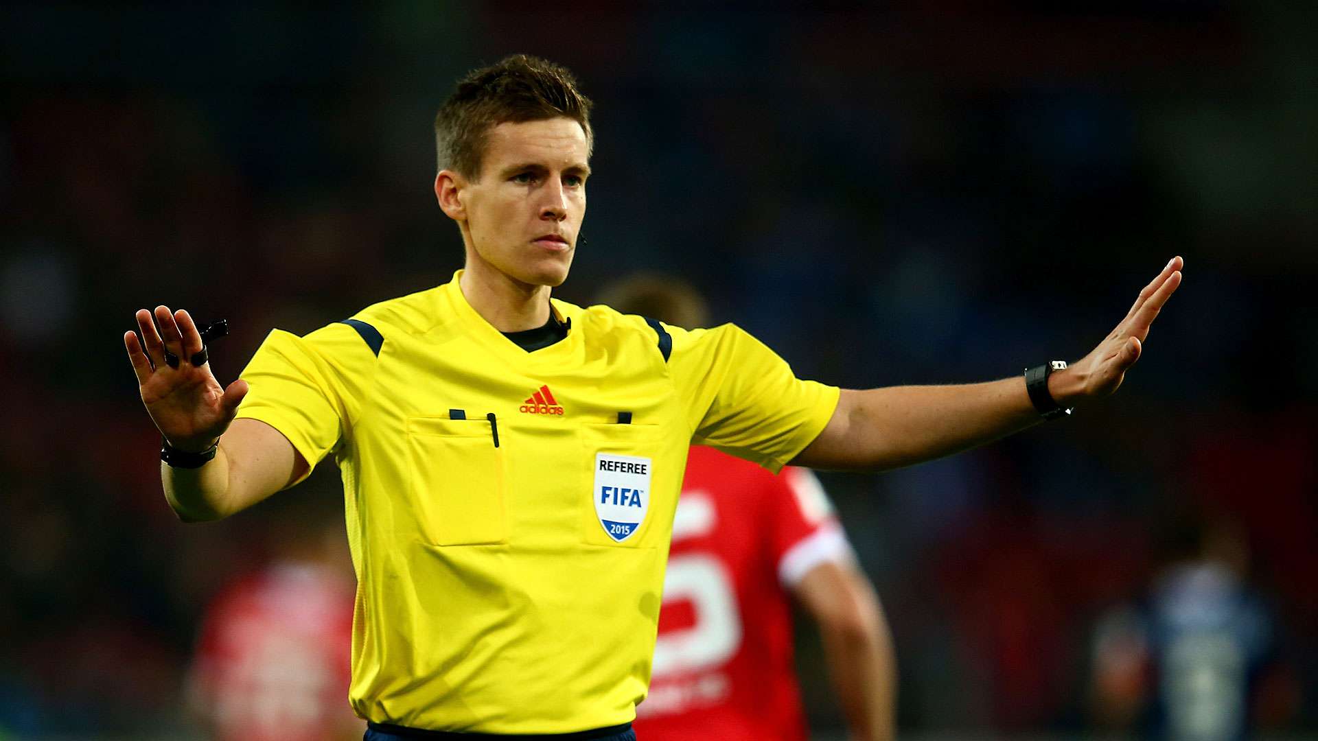 Daniel Siebert Schiedsrichter Bundesliga 18092015