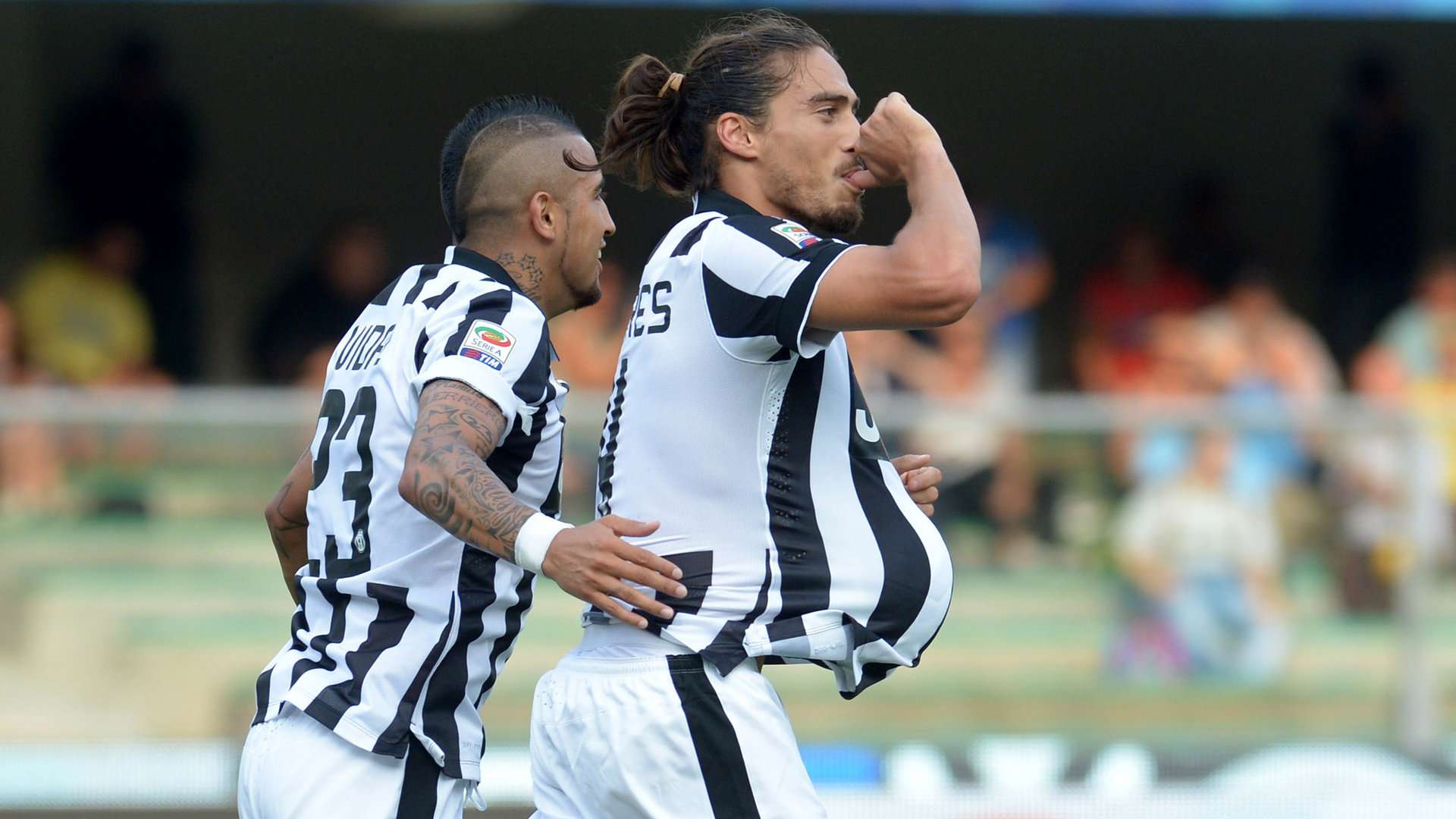 Martin Caceres Arturo Vidal