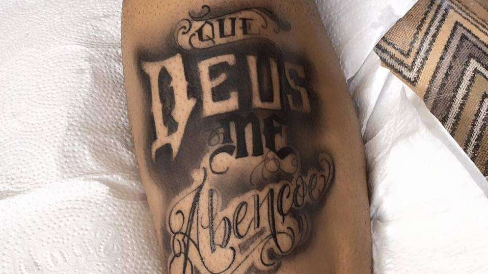Nova tattoo de Neymar