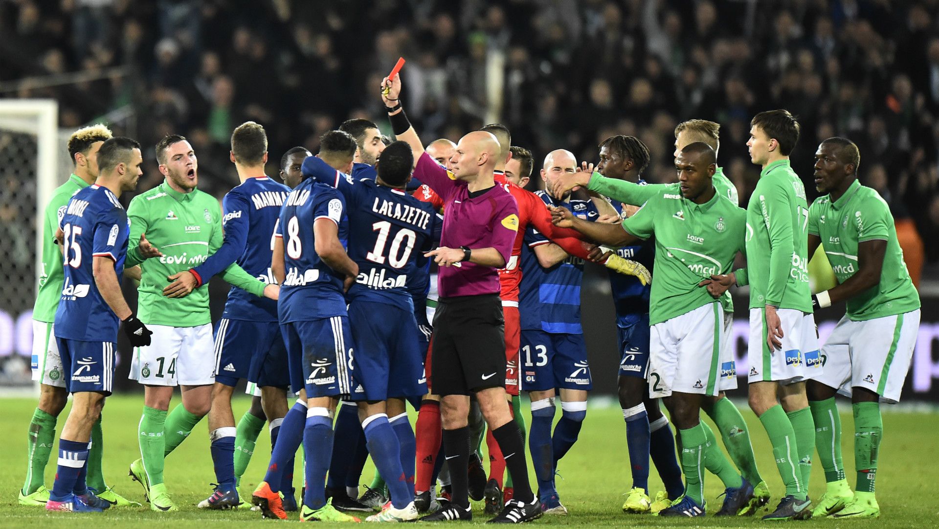 VIDEO: Red cards galore as Ligue 1 derby ends in brawl | Goal.com US