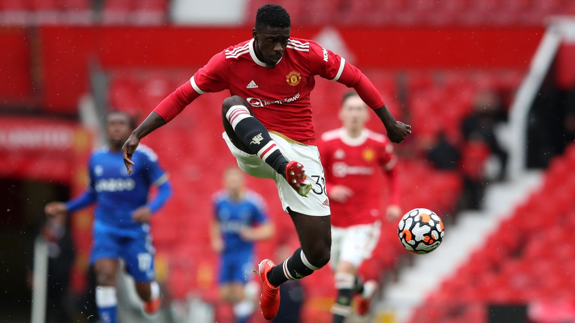 Axel Tuanzebe