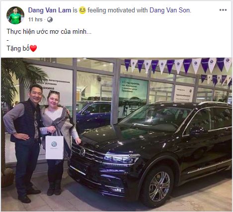 Đặng Văn Lâm tặng bố ô tô