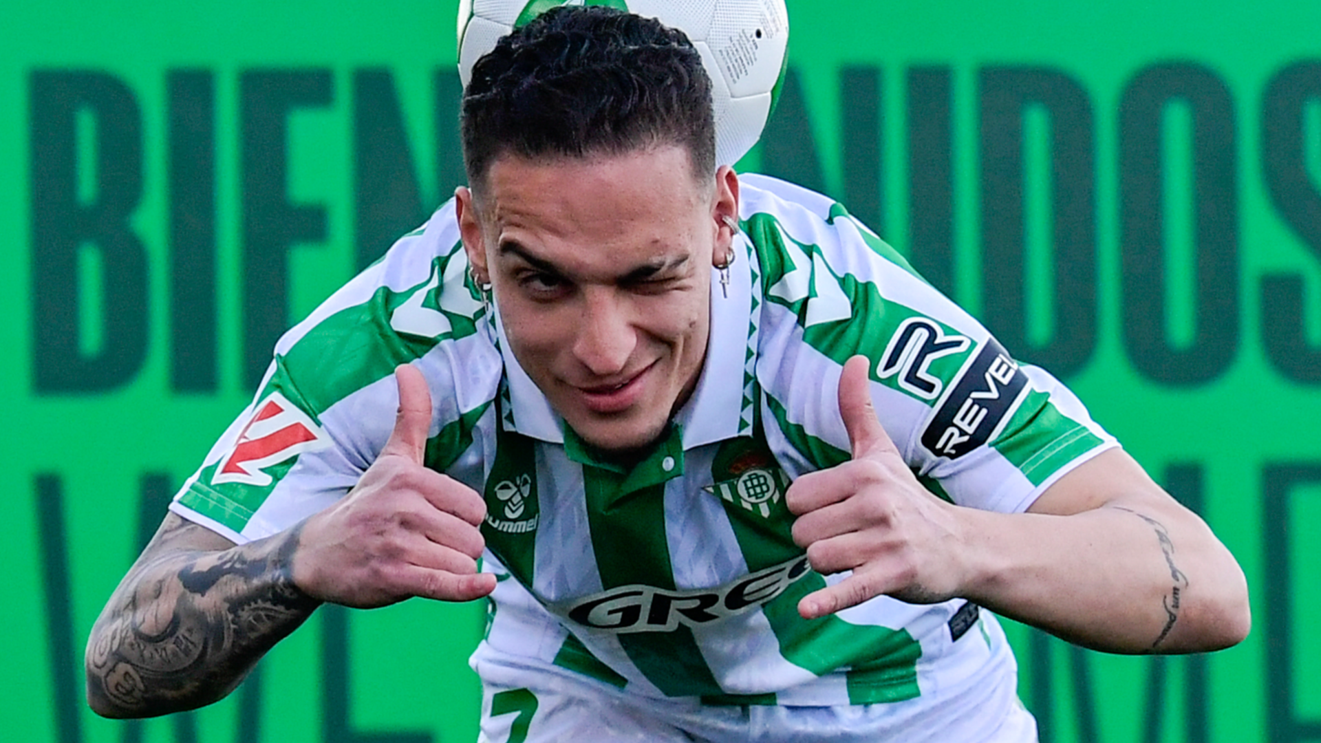 “Bakat Yang Fantastis!” – Bintang Real Betis Isco Terkesima Dengan Kualitas Antony