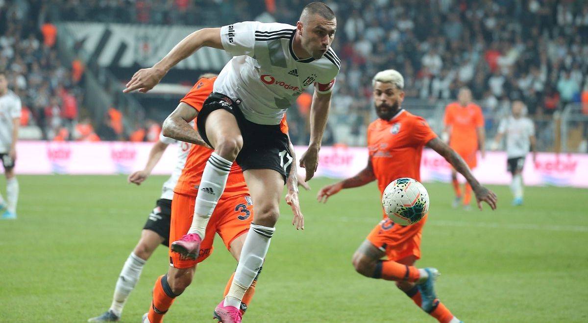 Burak Yilmaz Besiktas Basaksehir 09/23/19