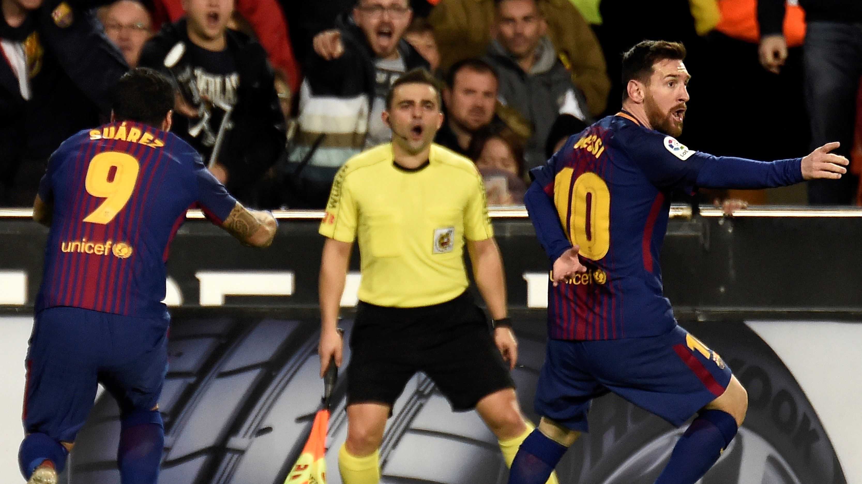 Lionel Messi Luis Suarez Valencia Barcelona LaLiga 26112017