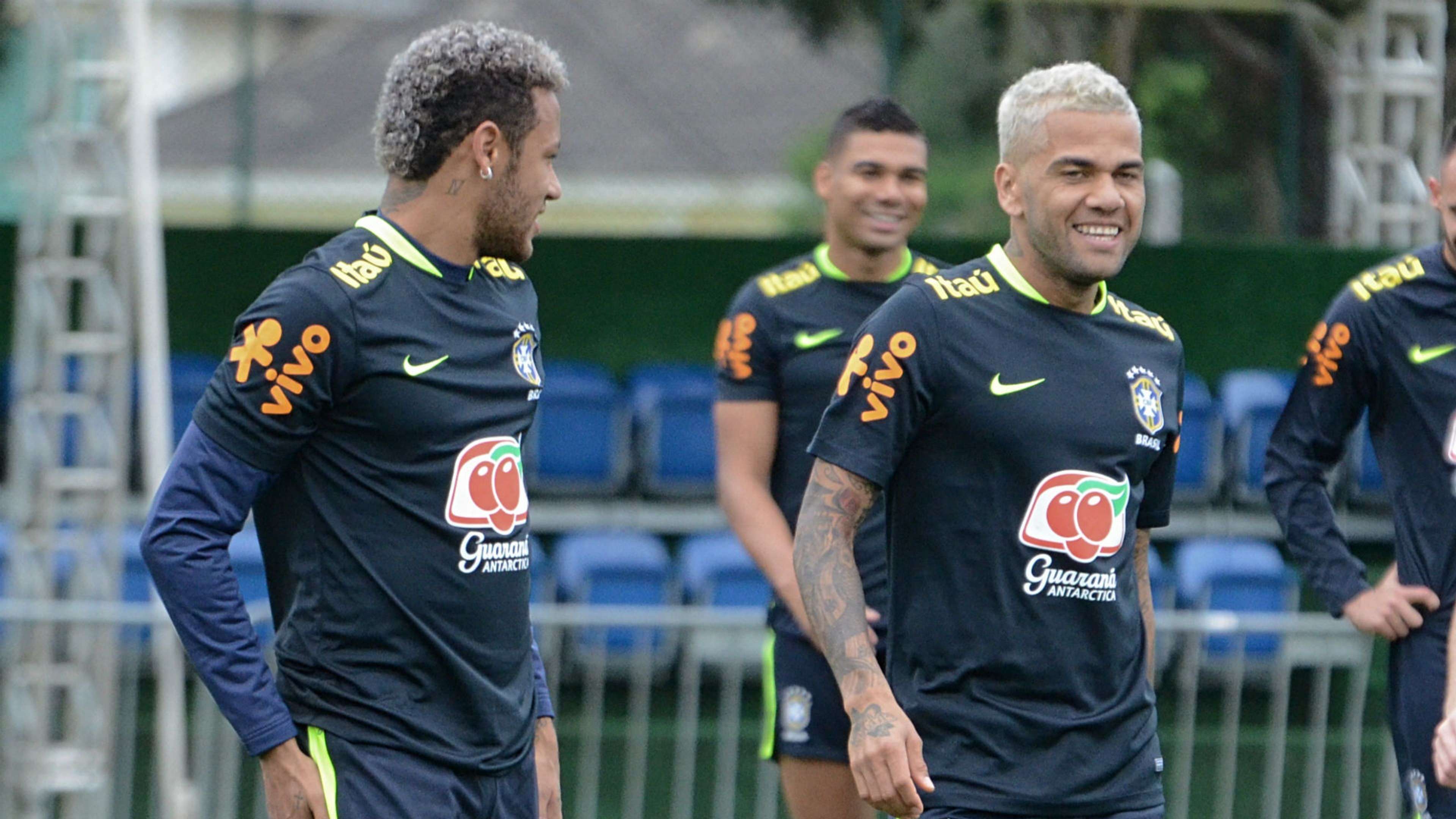 Neymar Daniel Alves Seleção Brasil treino 04 10 2017