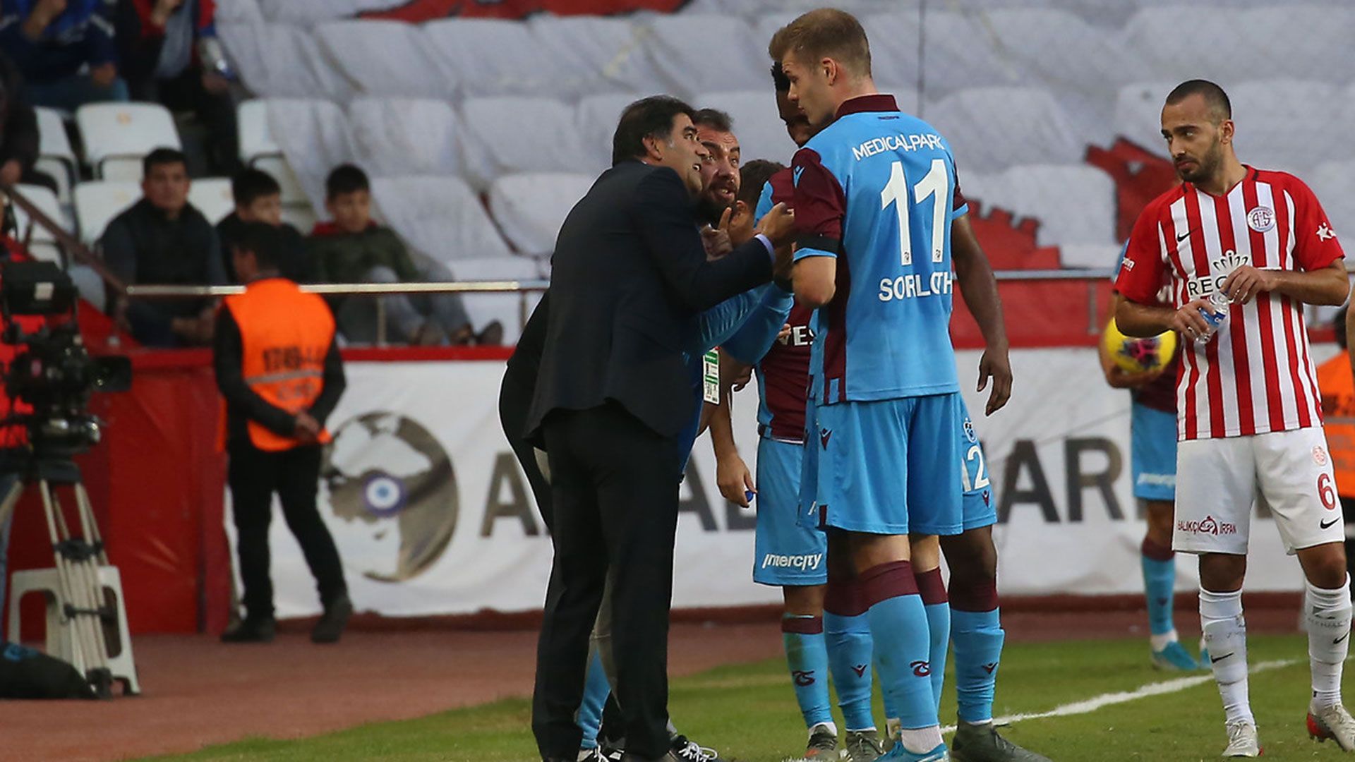 Unal Karaman Sorloth Trabzonspor 12092019