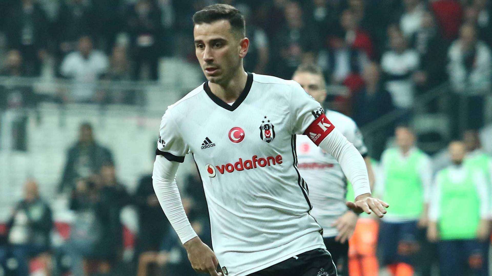 Oguzhan Ozyakup Besiktas