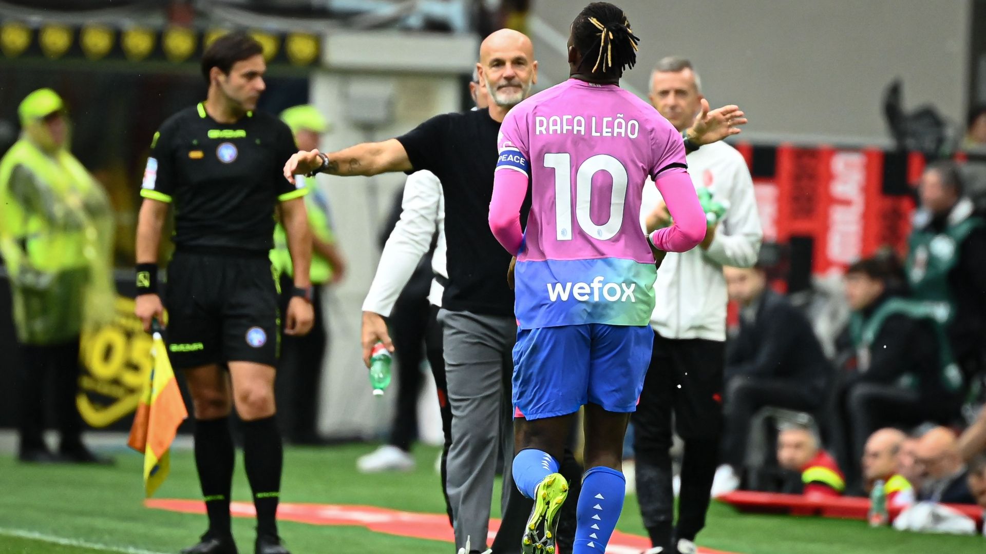 Pioli Leao Milan Verona