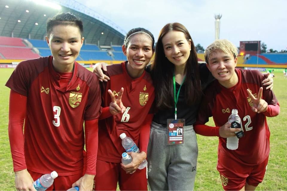 นวลพรรณ ล่ำซำ