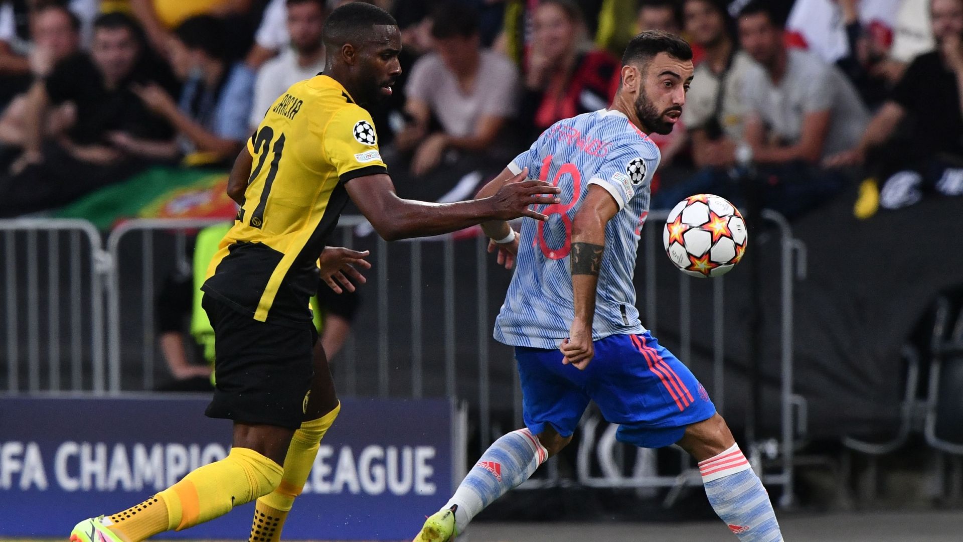 Bruno Fernandes Manchester United Ulisses Garcia Young Boys 2021-22