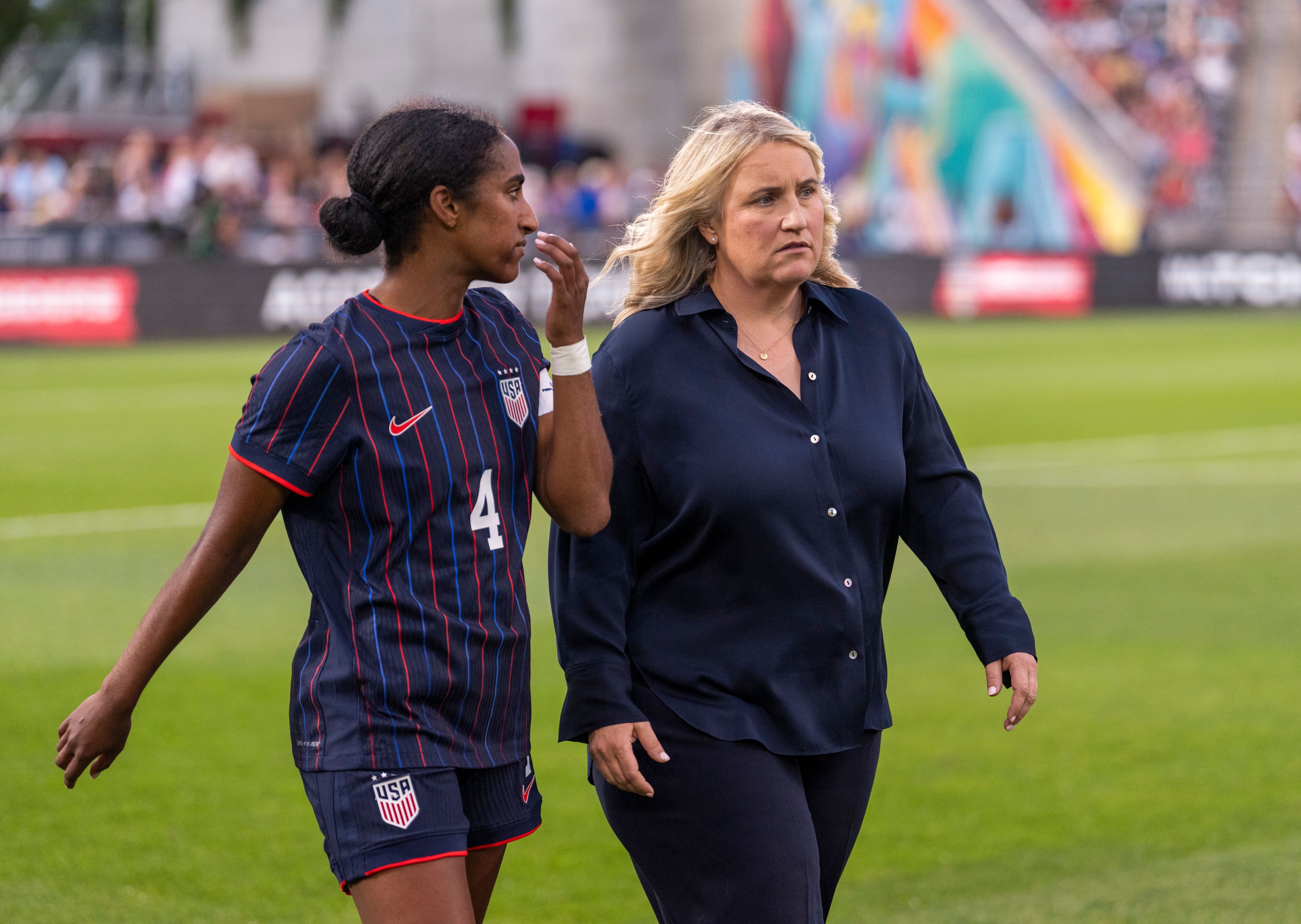 Emma Hayes and Naomi Girma