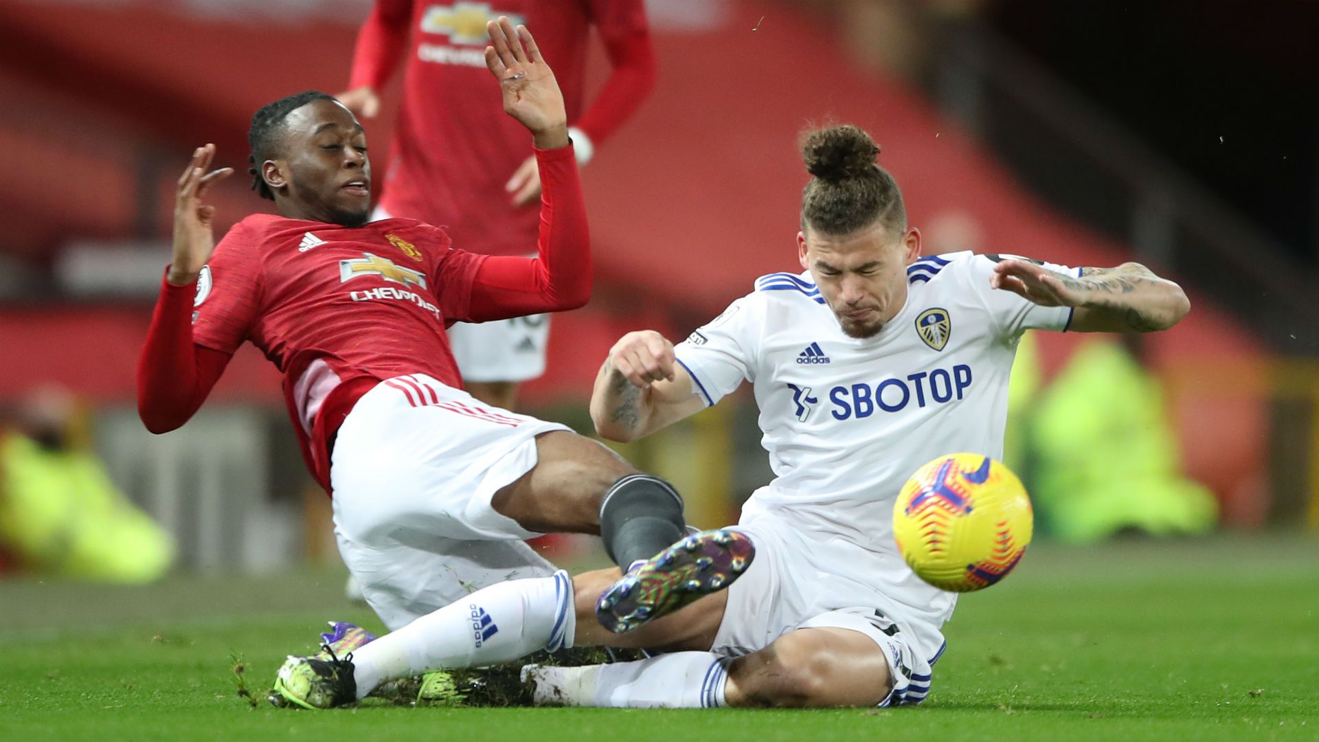 Aaron Wan-Bissaka Kalvin Phillips Manchester United Leeds 2020-21