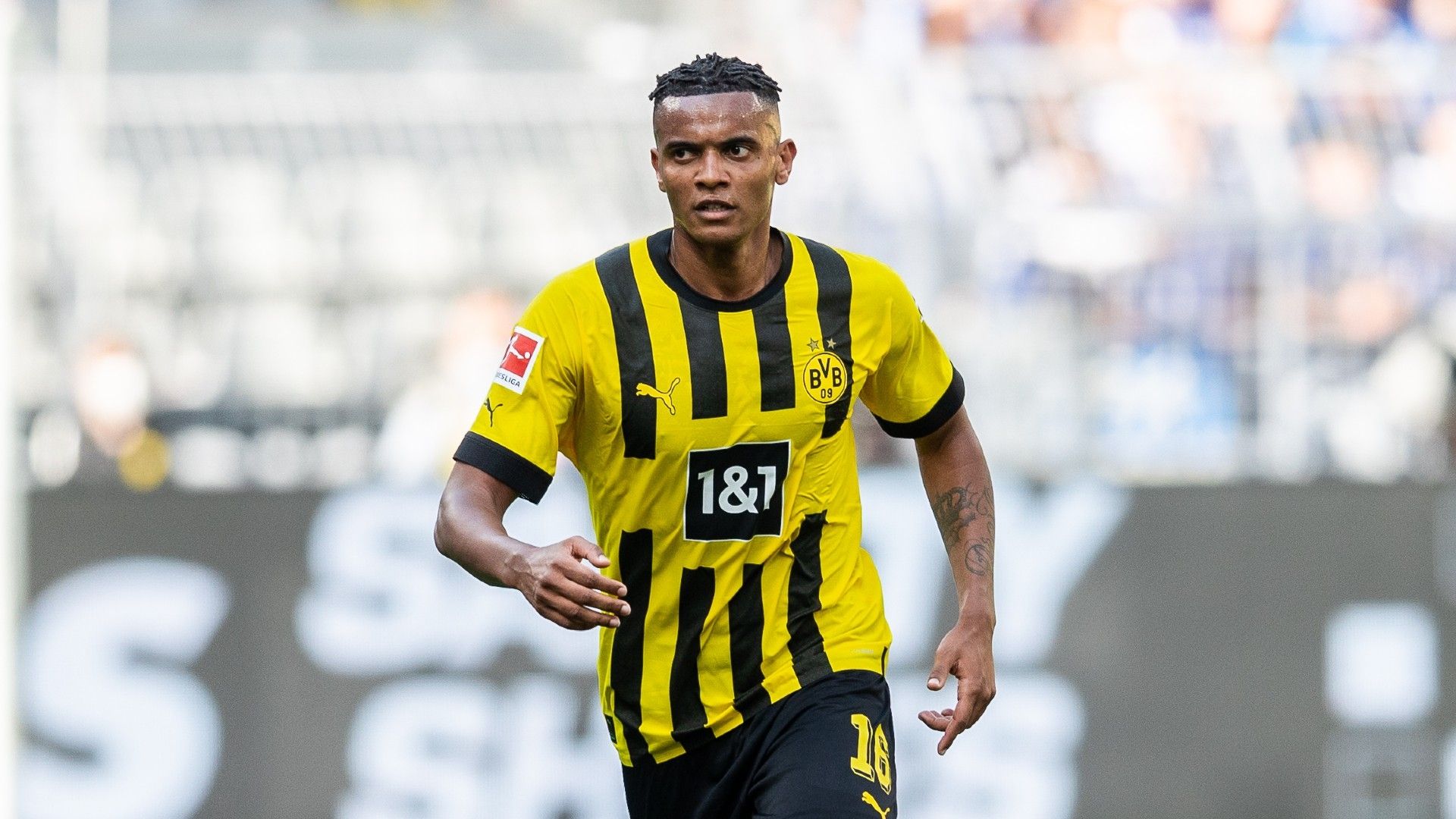 Manuel Akanji of Borussia Dortmund 