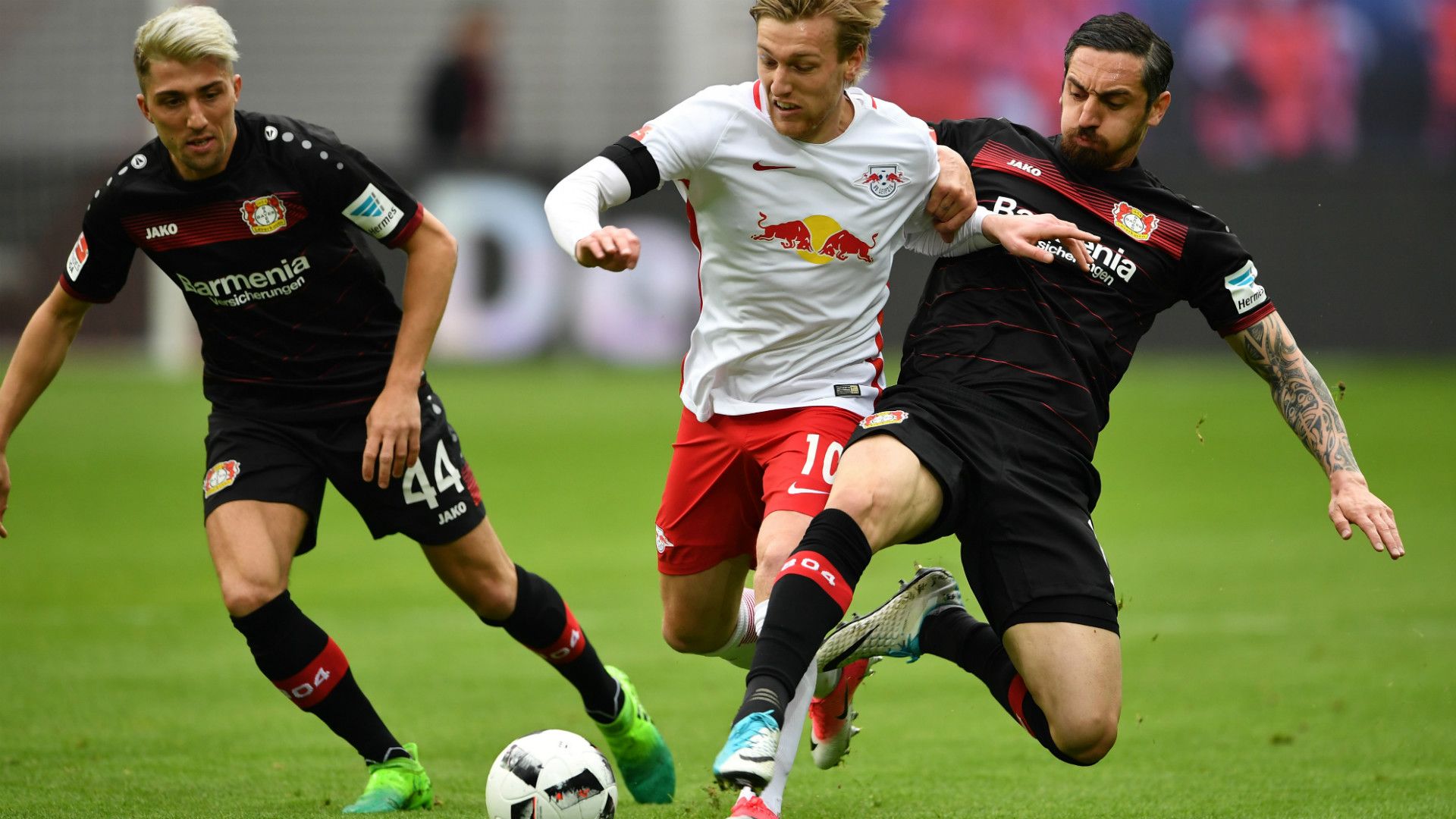 KEVIN KAMPL ROBERTO HILBERT BAYER LEVERKUSEN EMIL FORSBERG LEIPZIG GERMAN BUNDESLIGA 08042017