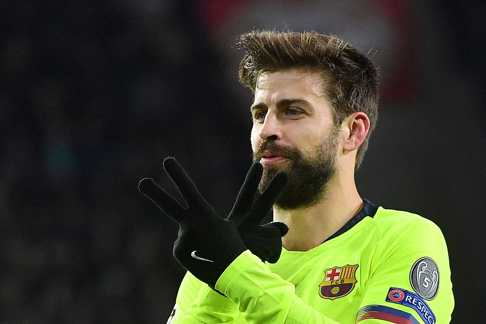 Gerard Pique PSV Barcelona Champions League