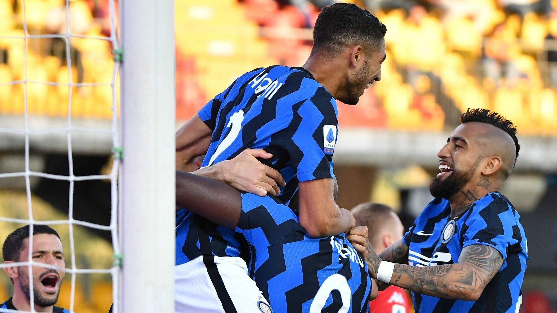 Achraf Hakimi - Arturo Vidal Inter