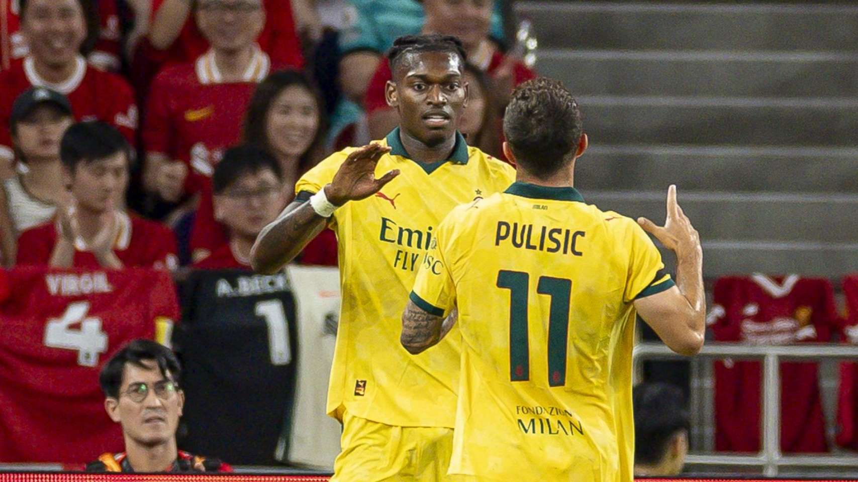 leao%20milan%202025%2026%20pulisic%202.1%20desk%20high%20impact.jpg