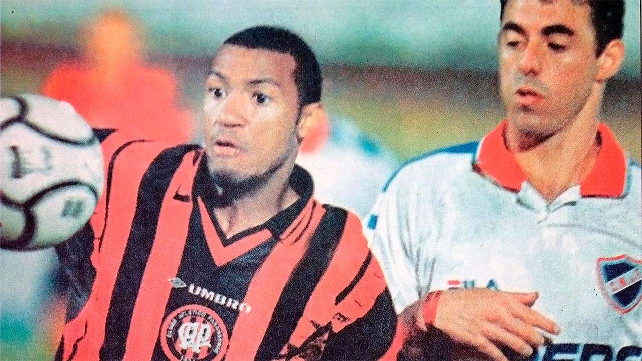 Lucas, Athletico-PR na Libertadores 2000
