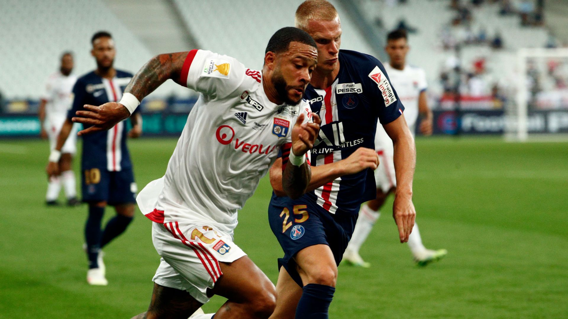 Mitchel Bakker Memphis Depay PSG Lyon Coupe de la Ligue 31072020