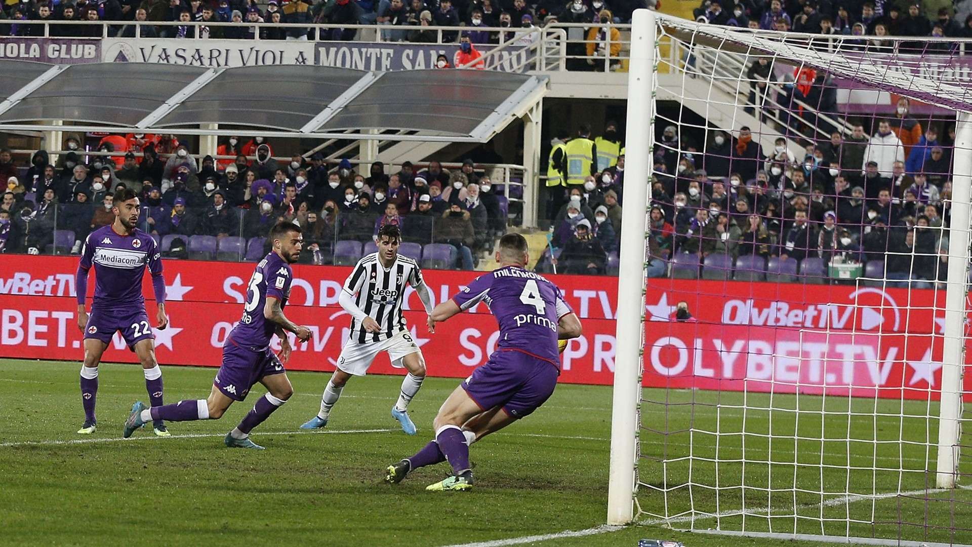 Lorenzo Venuti own goal Fiorentina Juventus Coppa Italia 02032022