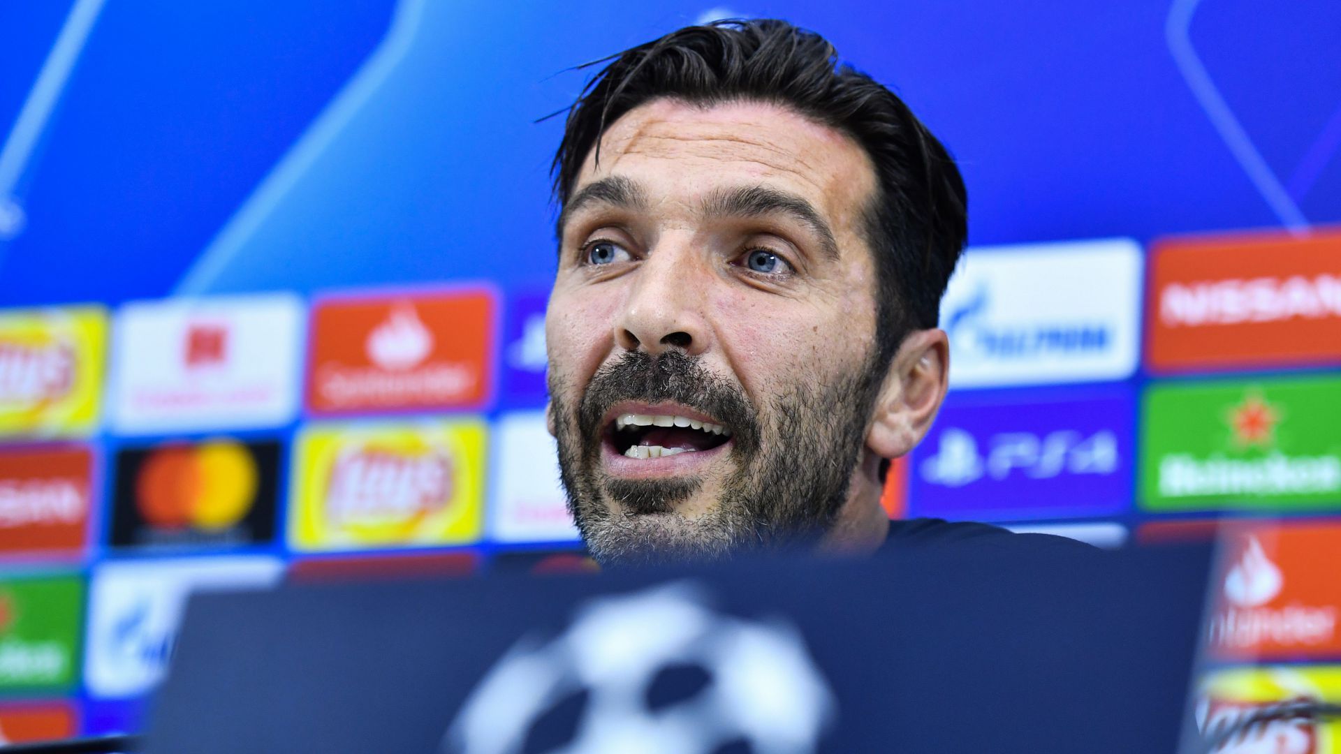 Gianluigi Buffon Napoli PSG press conference