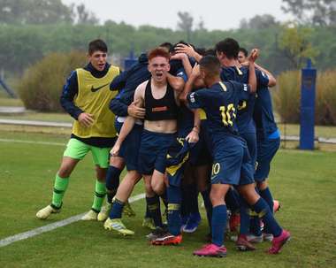 Valentín Barco y la categoría 2004 de Boca