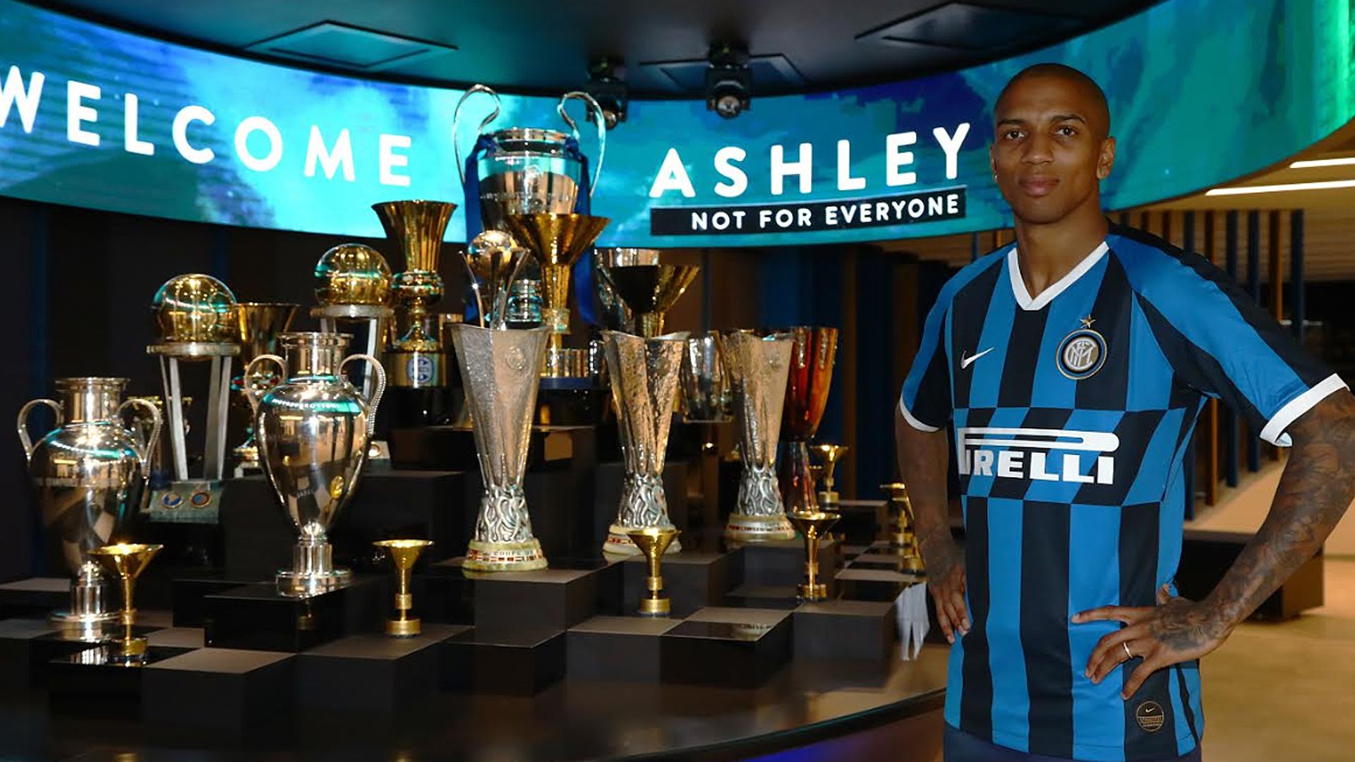 Ashley Young Internazionale