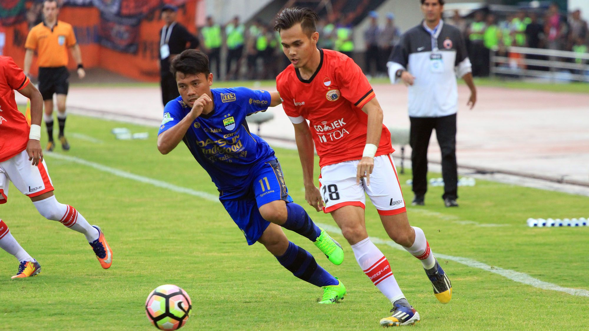 Rezaldi Hehanusa - Persija & Dedi Kusnandar - Persib Bandung