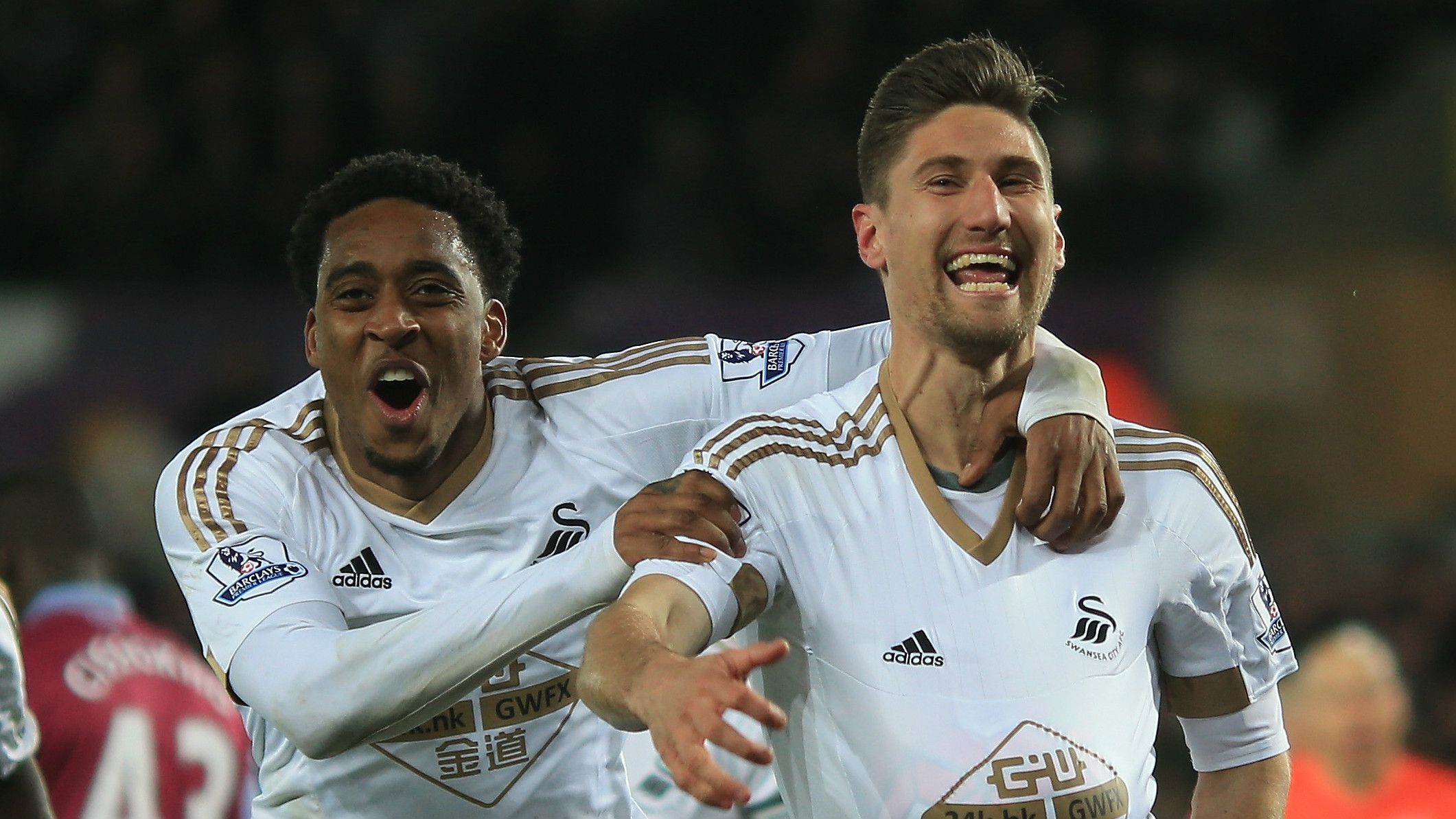 Federico Fernandez Swansea Aston Villa Premier League 19032016