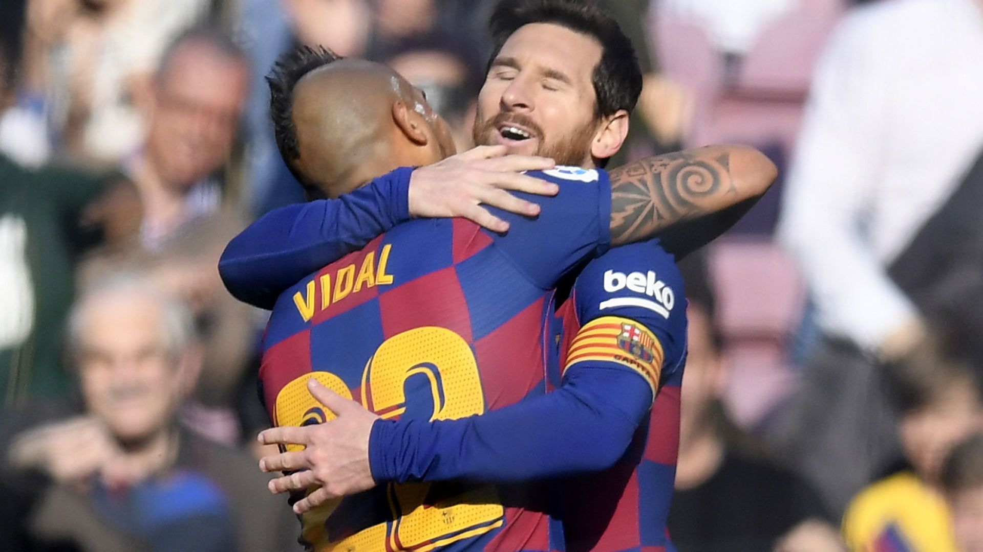 Messi Arturo Vidal Barcelona Eibar LaLiga
