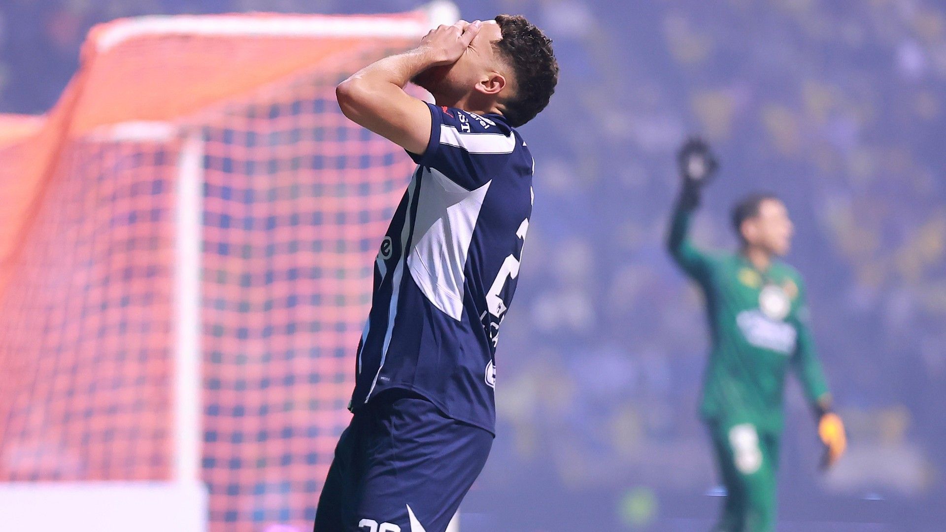 Lucas Ocampos Rayados