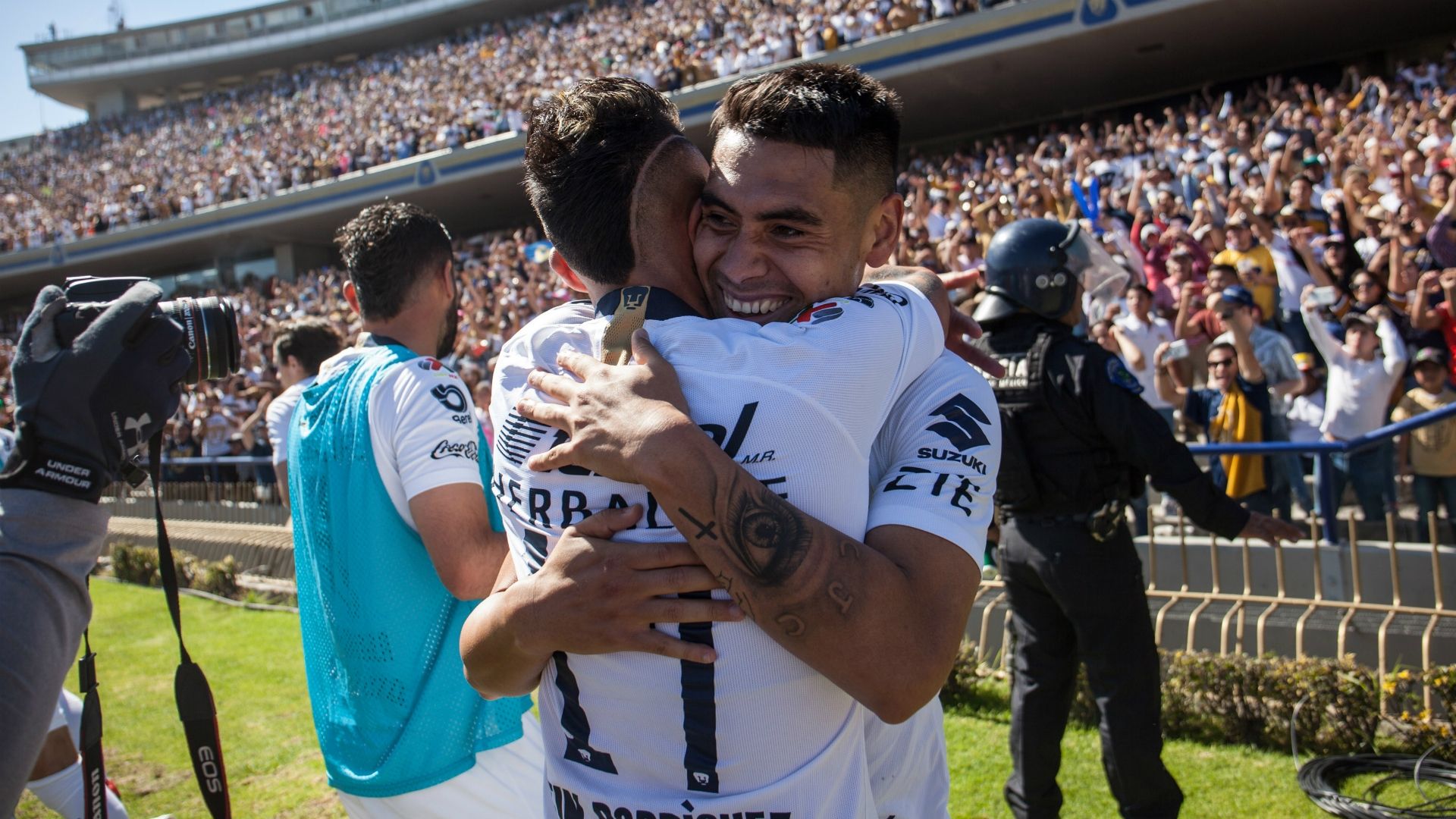 Felipe Mora Martín Rodríguez Pumas