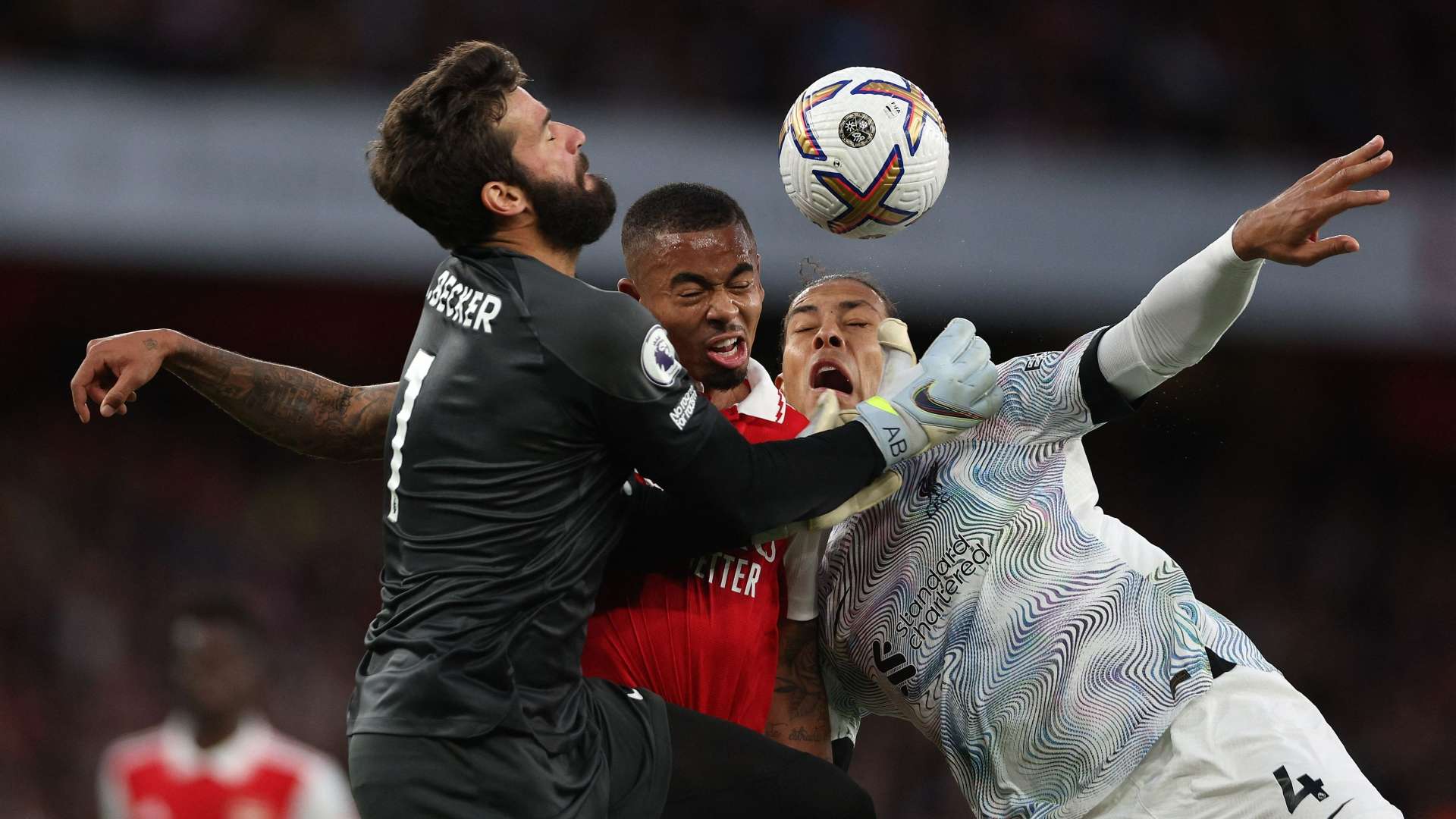 Gabriel Jesus Alisson Virgil van Dijk Arsenal Liverpool 2022-23