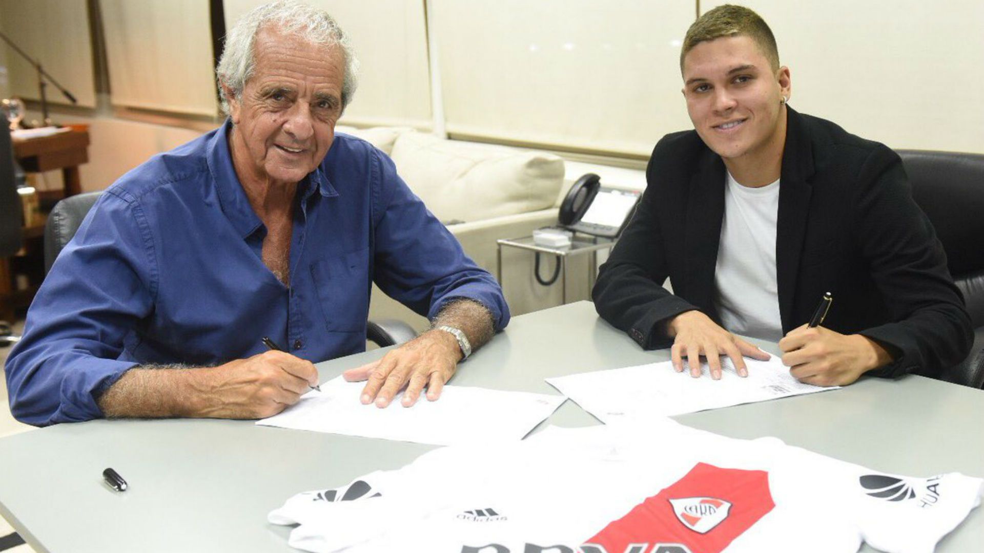 Juan Fernando Quintero River 24012018