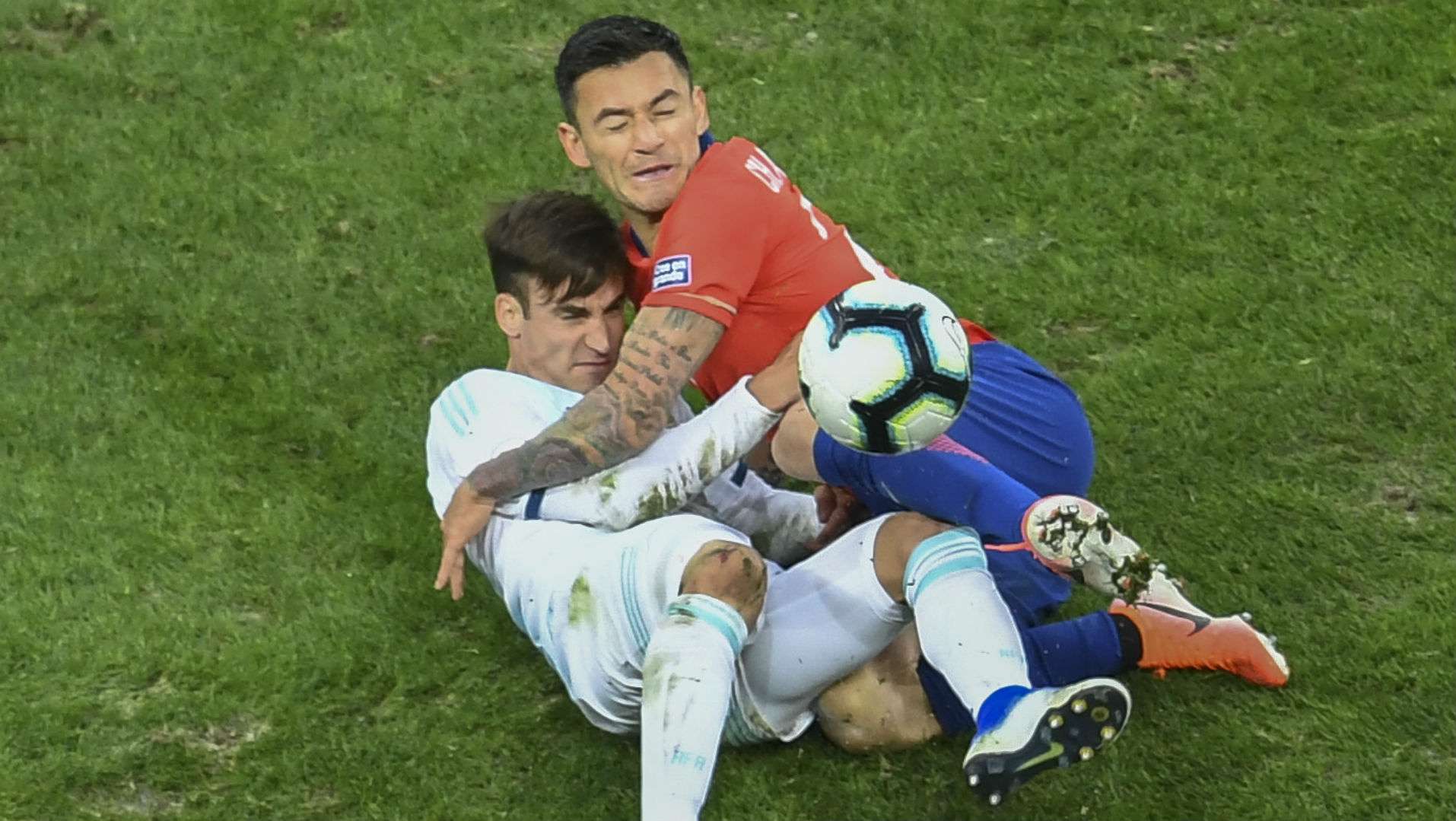 060719 Argentina Chile Copa América Nicolás Tagliafico Charles Aránguiz