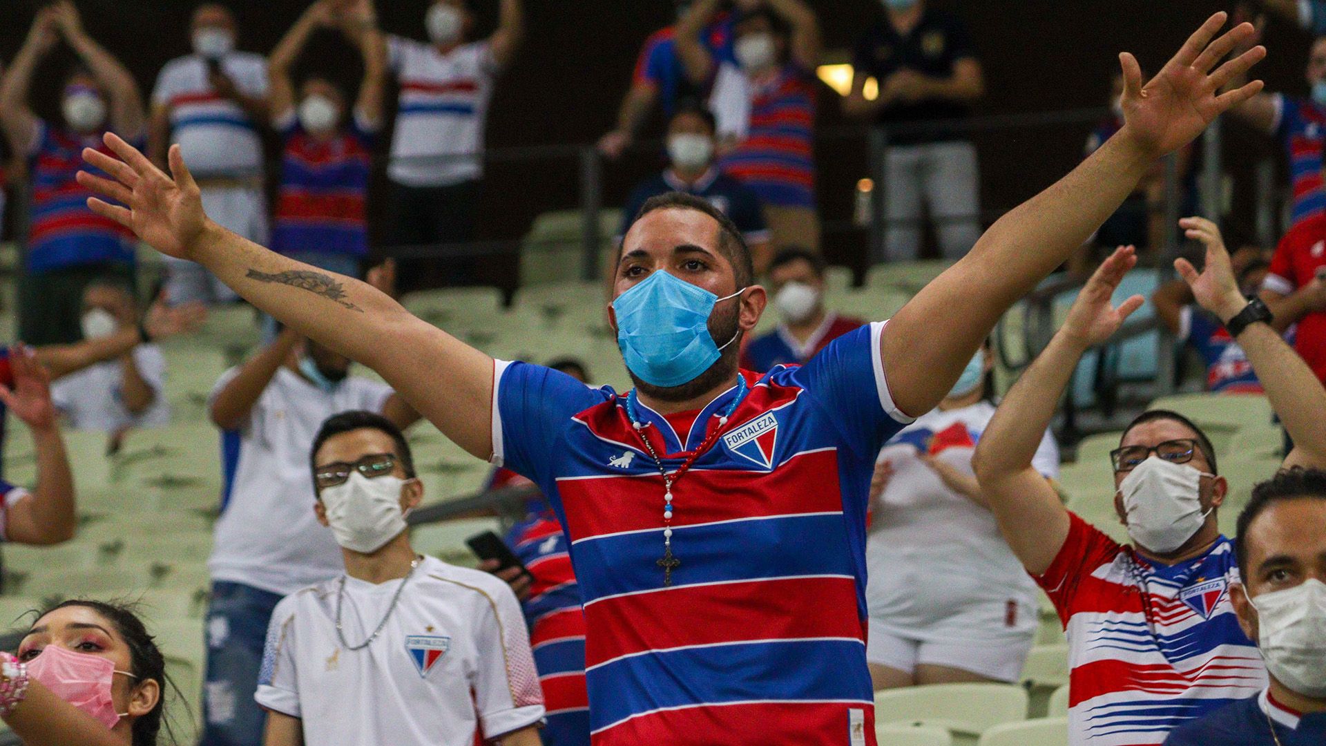 Torcida do Fortaleza na Arena Castelão, Brasileirão 2021