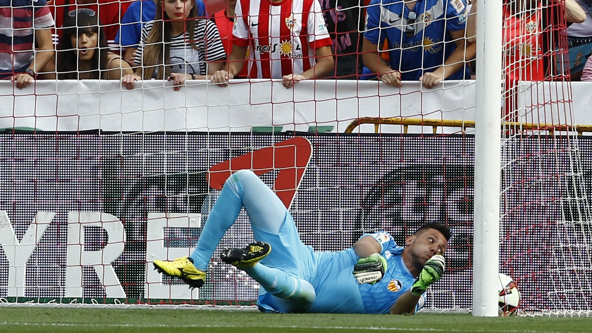 Diego Alves Almeria Valencia Liga BBVA 05232015