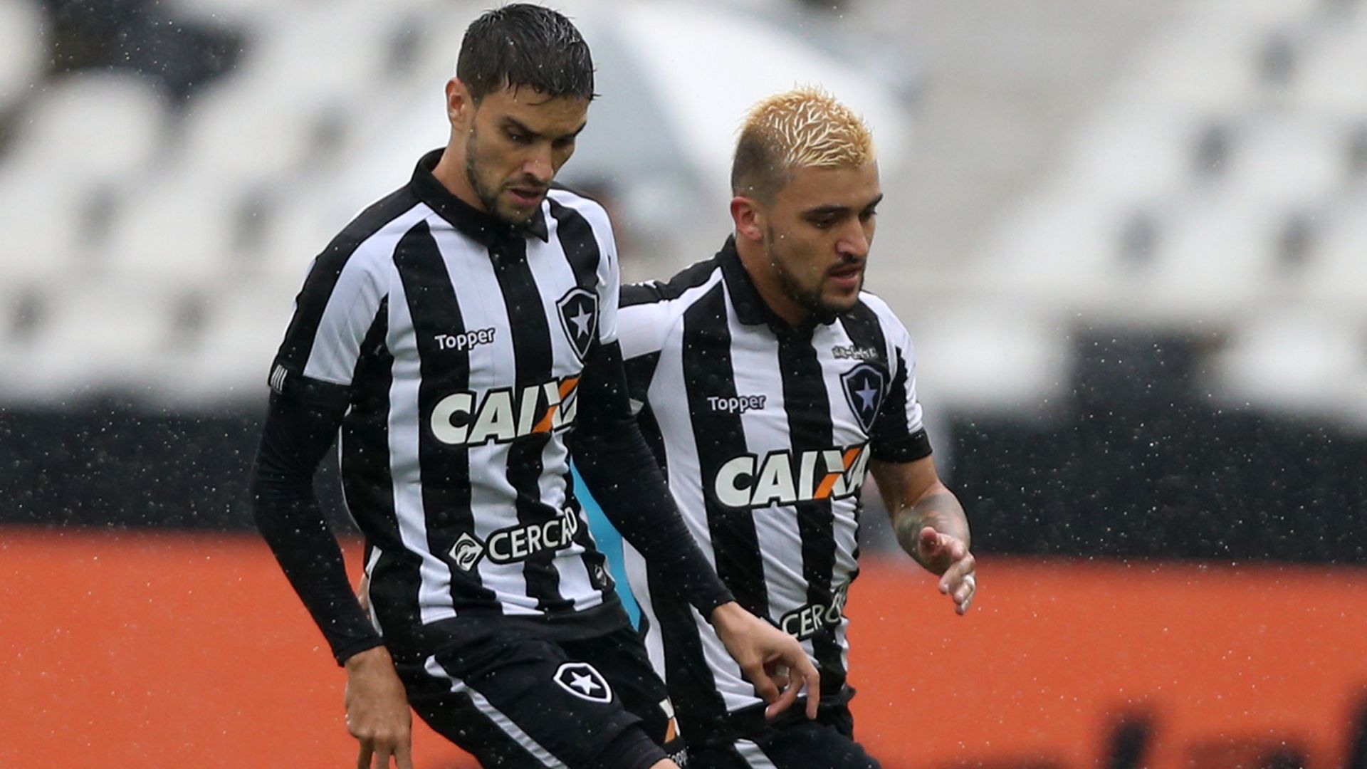 Rodrigo Pimpao Victor Luis Botafogo Atletico-PR Brasileirao Serie A 11112017