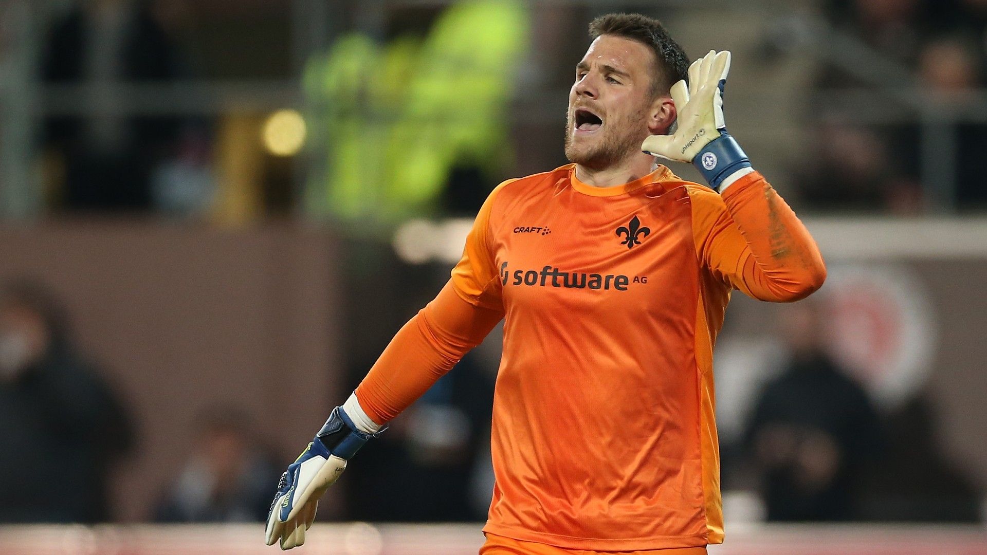 Goalkeeper Marcel Schuhen of SV Darmstadt 98 