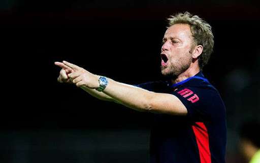 HLV Polking háo hức muốn đấu với Kiatisak