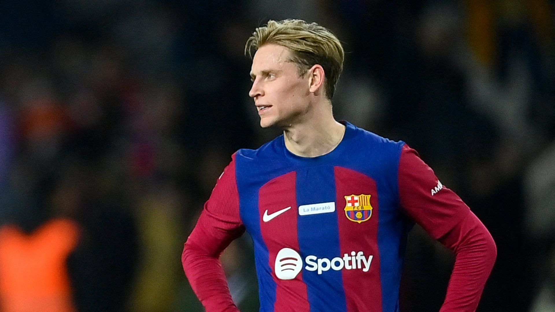 Is Frenkie de Jong finally heading to the Premier League? Chelsea u0026 Man Utd  battle PSG for midfielder as Barcelona demand €100m transfer fee | Goal.com  US