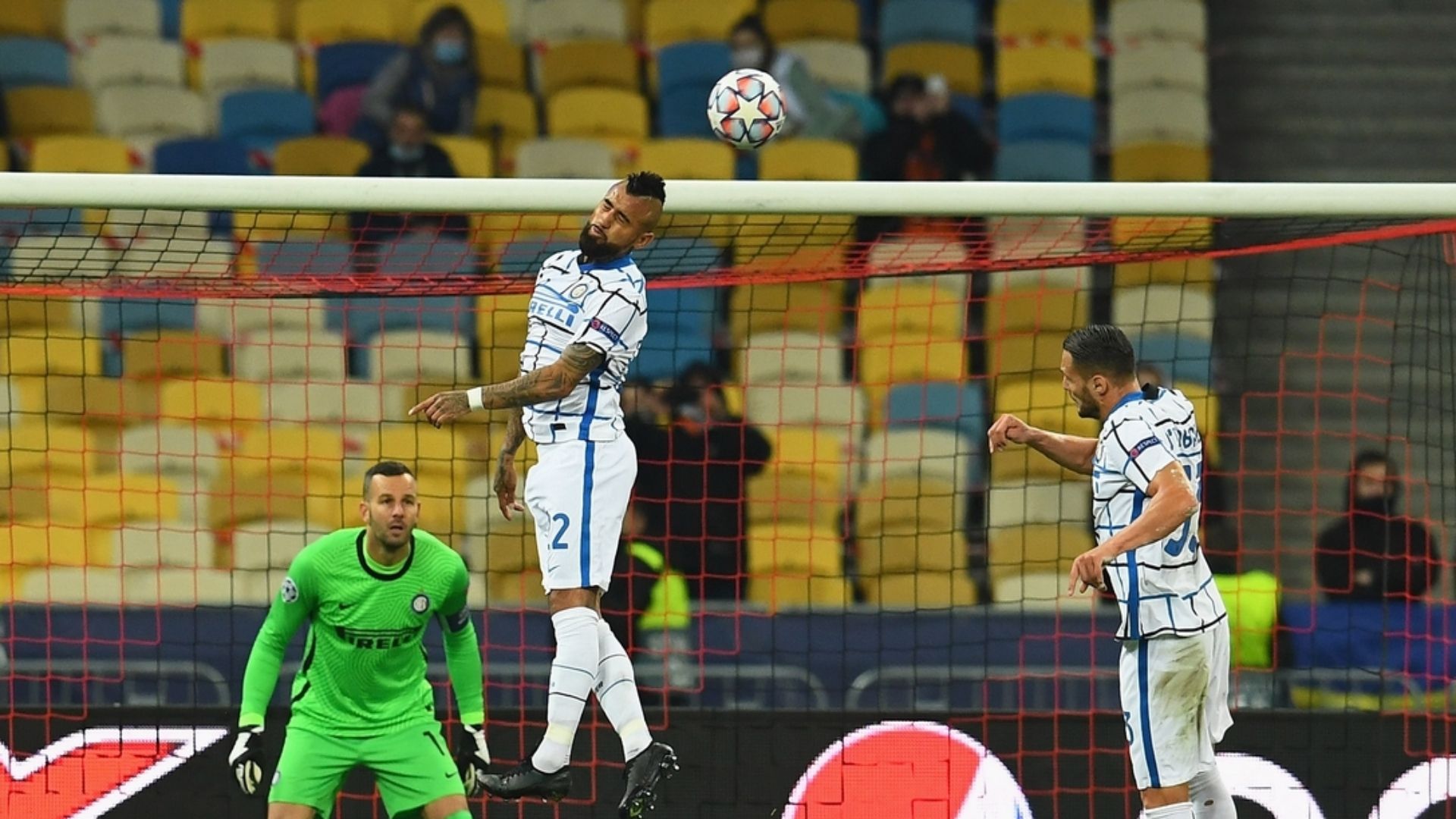 271020 Shakhtar Donetsk Inter Arturo Vidal Danilo D'Ambrosio Samir Handanovic