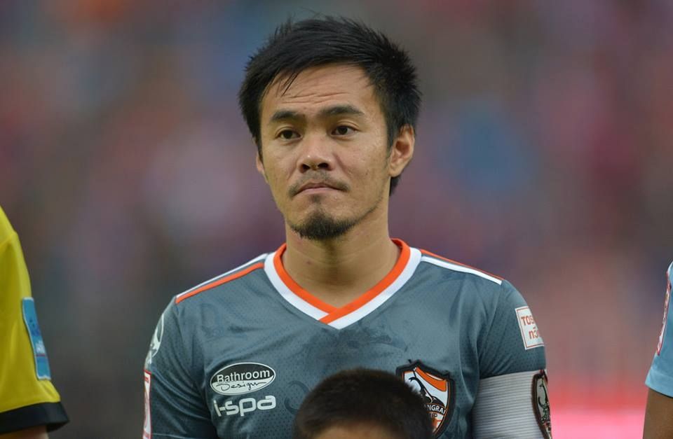 พิชิตพงษ์ เฉยฉิว