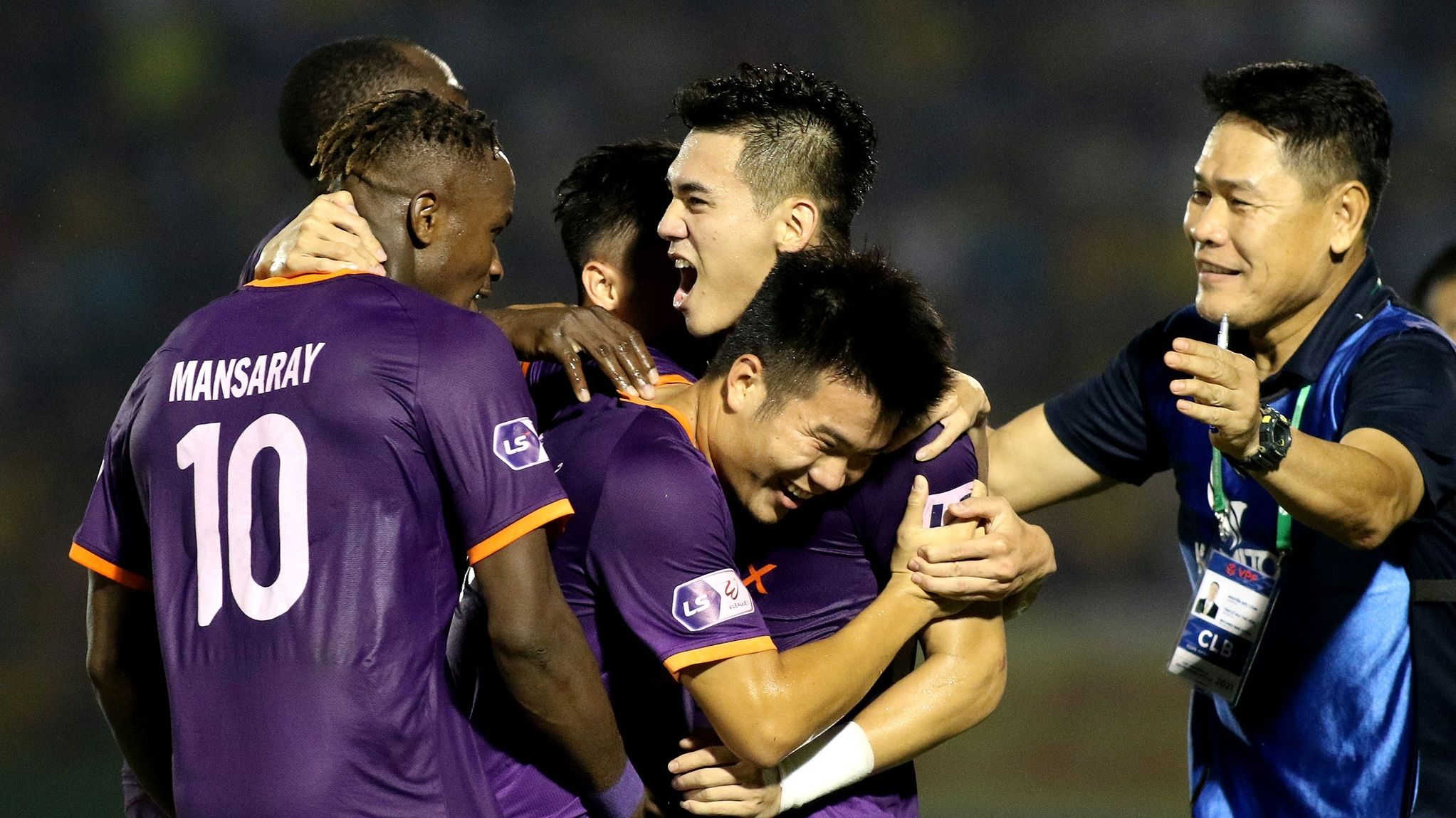 Nguyen Tien Linh Becamex Binh Duong 2021 V.League