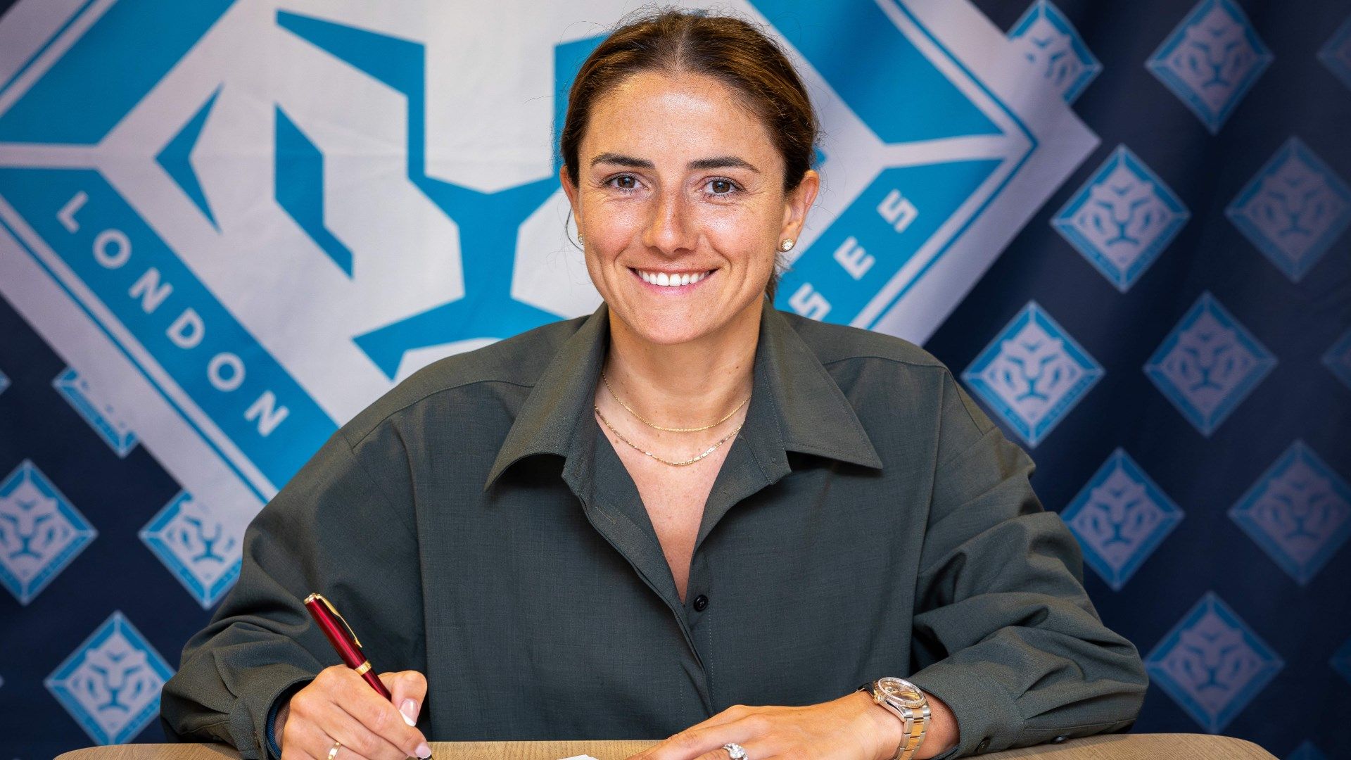 Danielle van de Donk London City Lionesses signing 2025