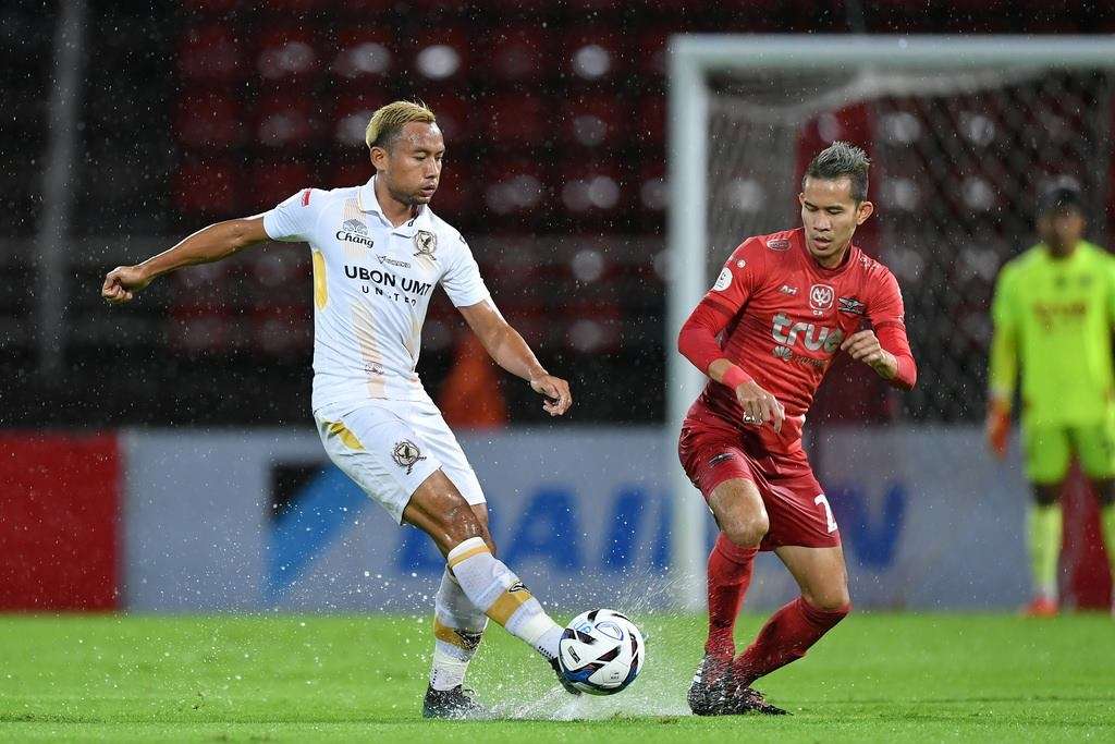 อภิวัฒน์ เพ็งประโคน, สรรวัชญ์ เดชมิตร