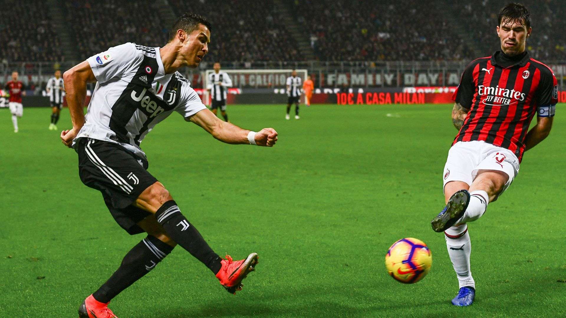 Alessio Romagnoli Cristiano Ronaldo Milan Juventus