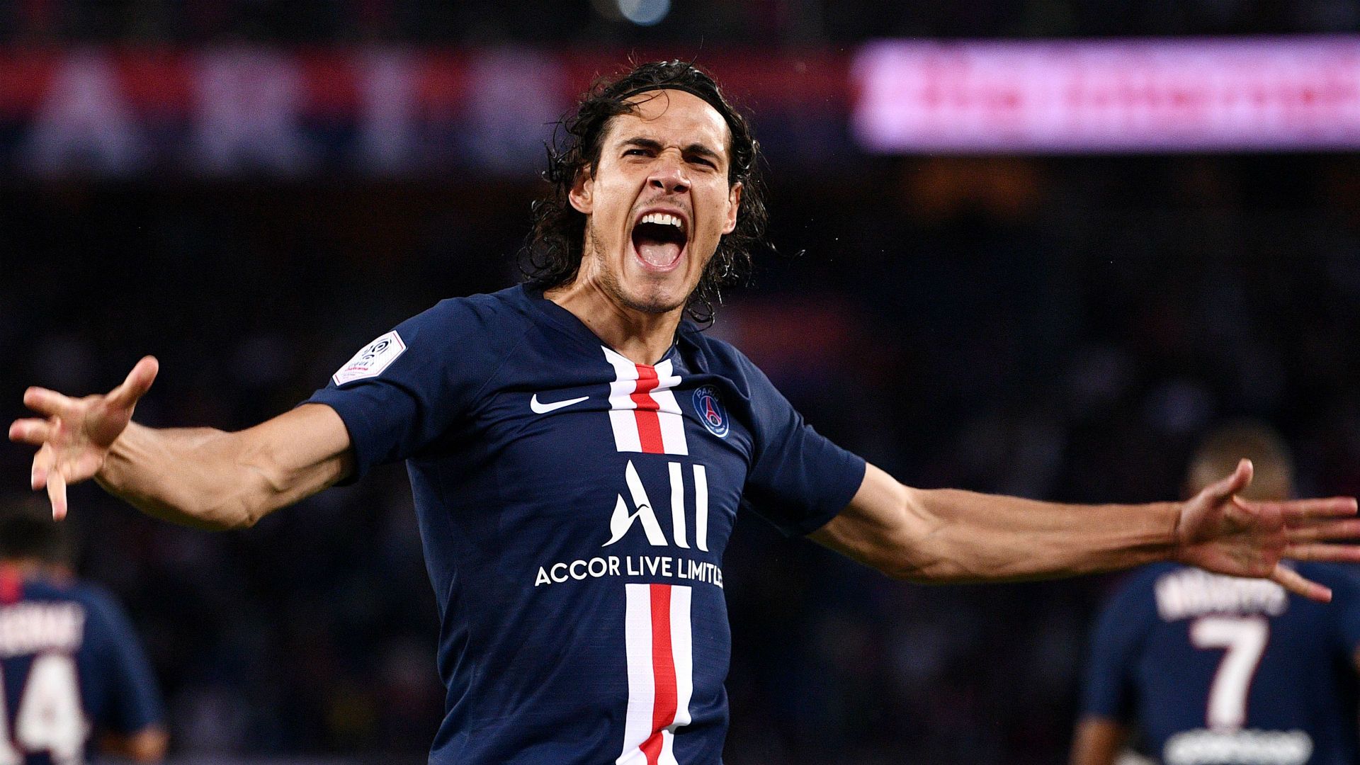 cavani.jpg